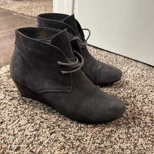 Crown Vintage Gray Ankle Booties Suede
